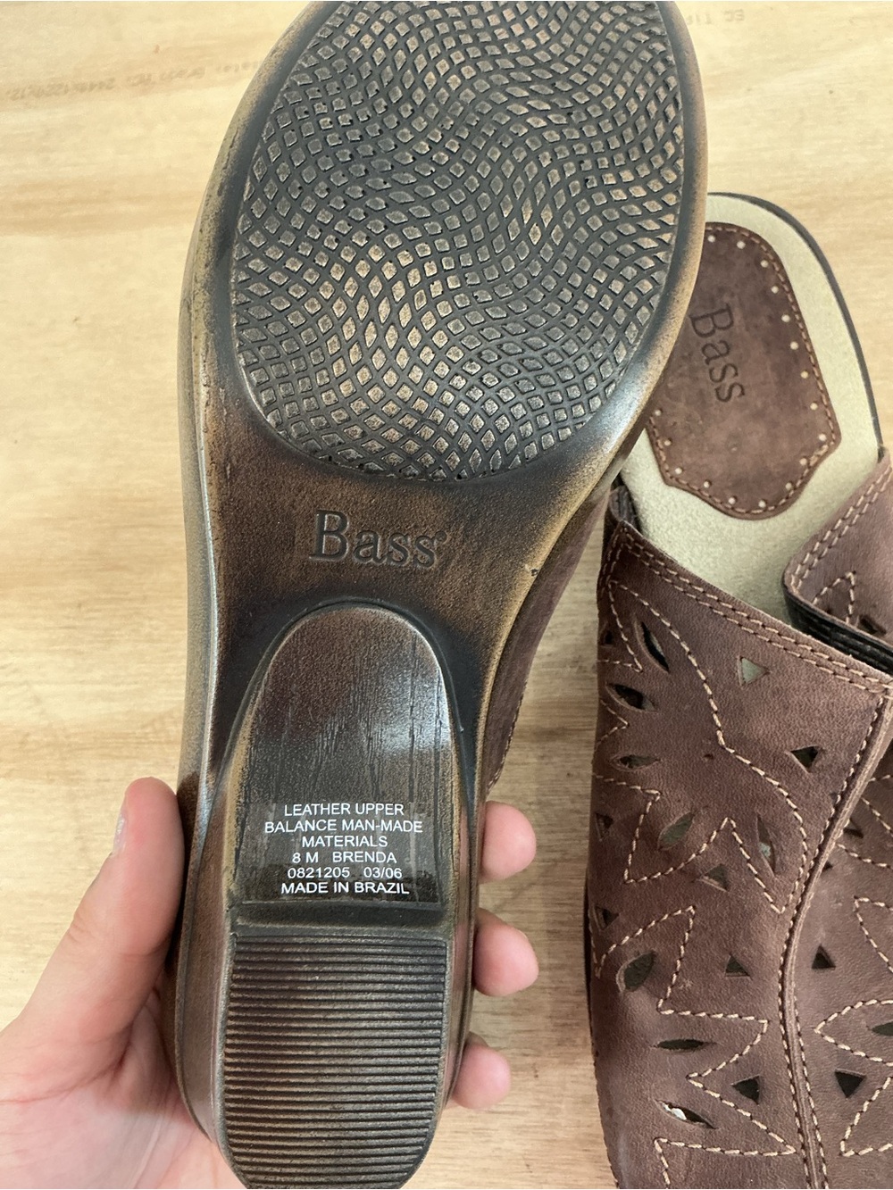 Bass Women's Brown Leather Cutout Clog Mules Size 8 - Picture 5 of 5